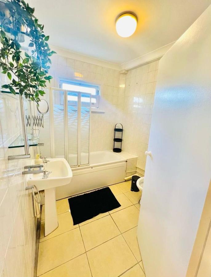 The Vista Apartment 런던 외부 사진